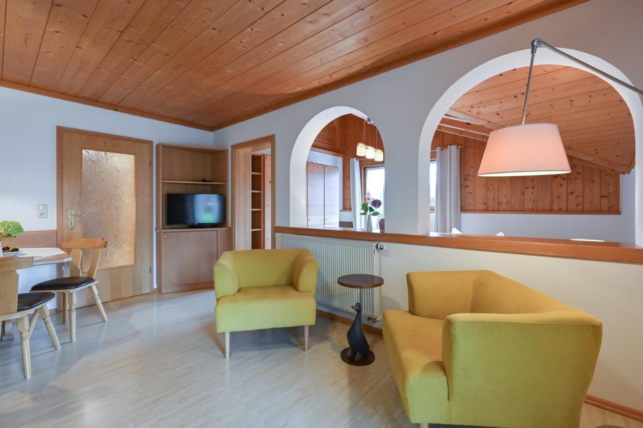Landhaus Grobert Seeg Buitenkant foto