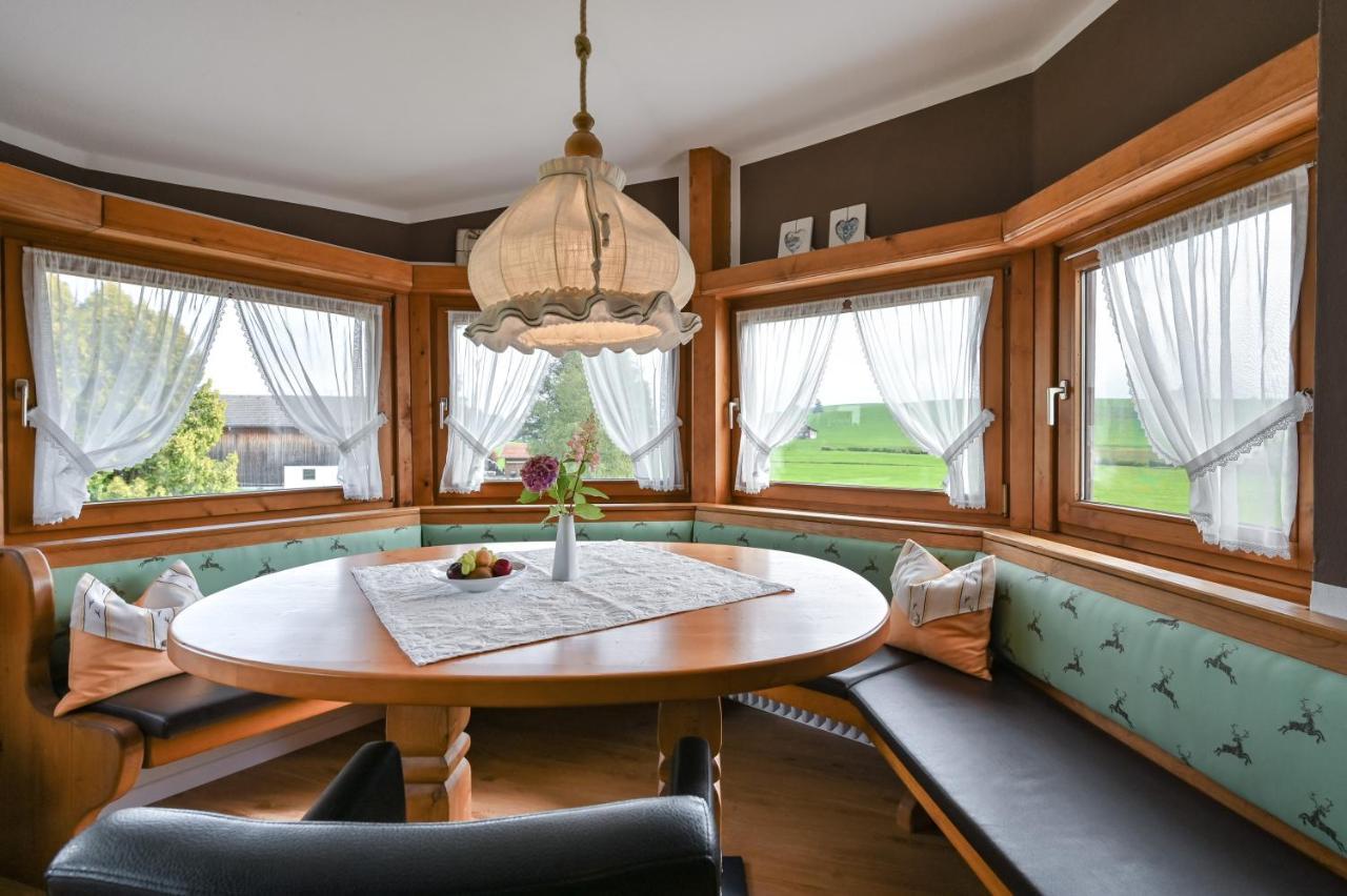 Landhaus Grobert Seeg Buitenkant foto