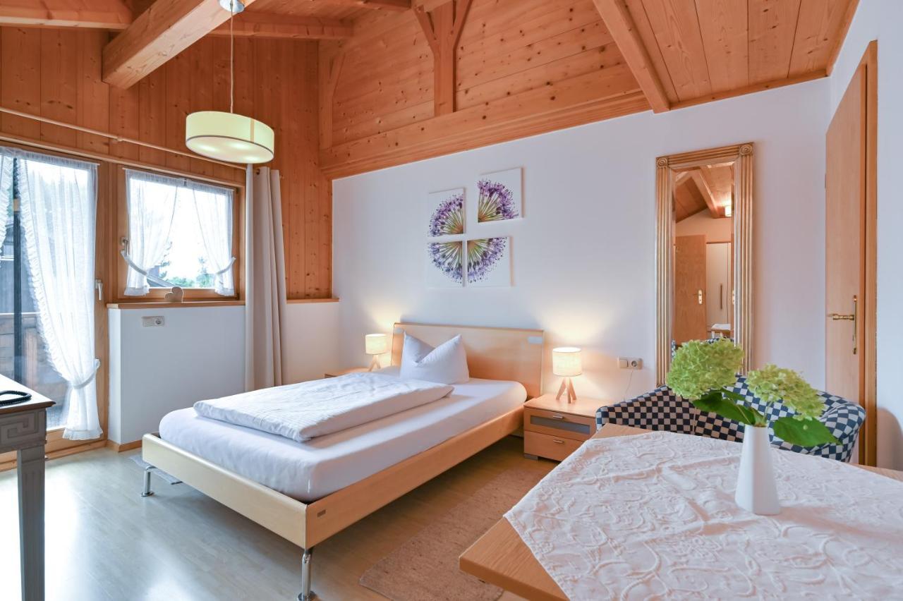 Landhaus Grobert Seeg Buitenkant foto