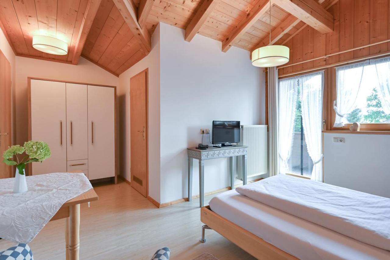 Landhaus Grobert Seeg Buitenkant foto