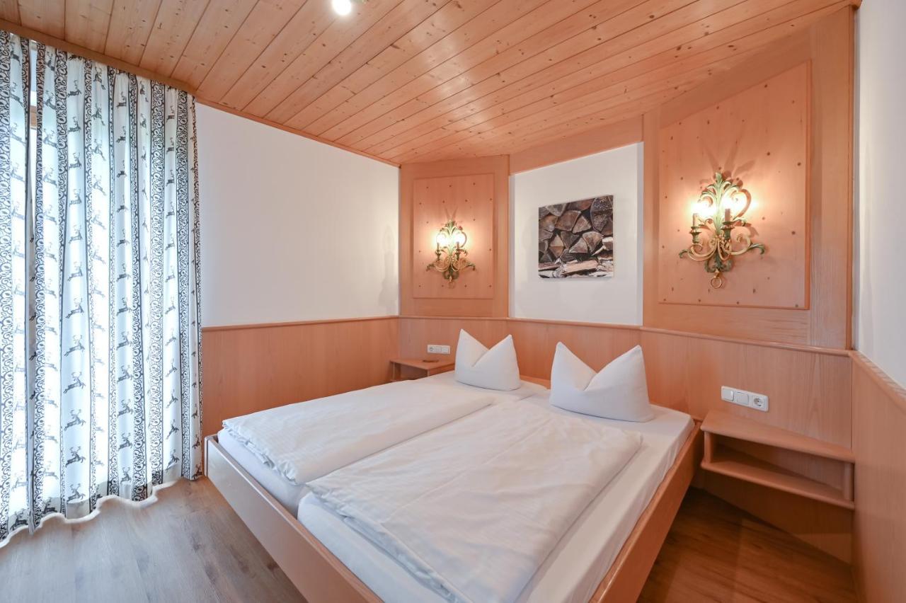 Landhaus Grobert Seeg Buitenkant foto
