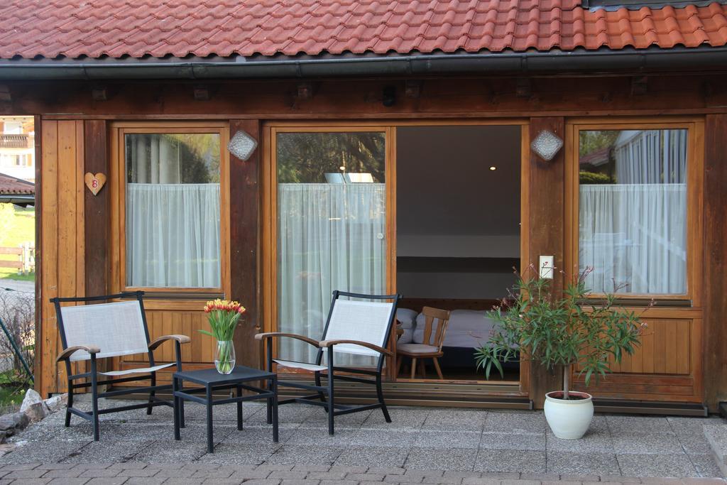Landhaus Grobert Seeg Buitenkant foto